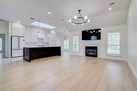 5005 Deerhurst Dr, Norman, OK 73072 photo 3