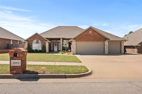 12412 SW 7th St, Yukon, OK 73099