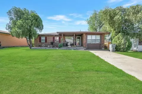 1506 NW 47th St, Lawton, OK 73505
