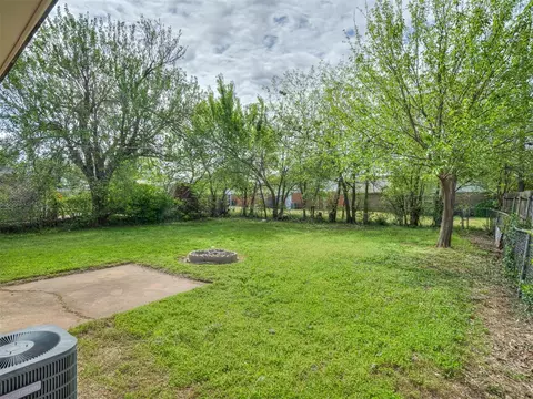 320 Willow Pl, Yukon, OK 73099 photo 19