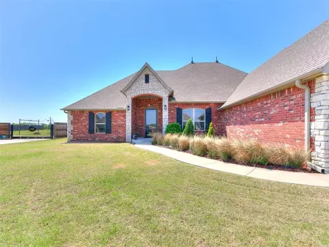 3282 NW 22nd Pl, Newcastle, OK 73065