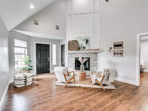 1401 SW 24th St, Moore, OK 73170 photo 2