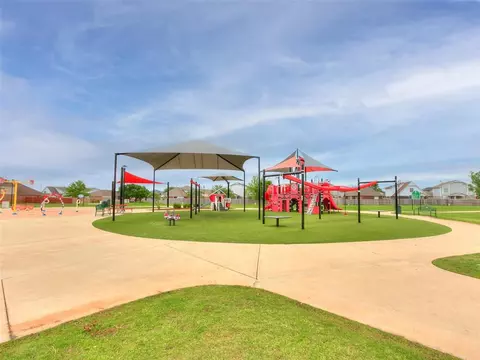 1401 SW 24th St, Moore, OK 73170 photo 32