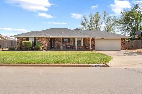 1408 E Quail Ave, Weatherford, OK 73096