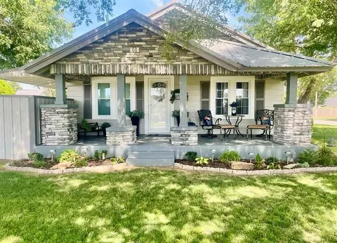 400 N Stephens St, Hobart, OK 73651