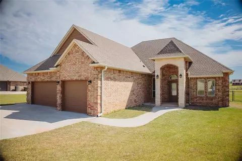 1371 County Street 2976, Blanchard, OK 73010