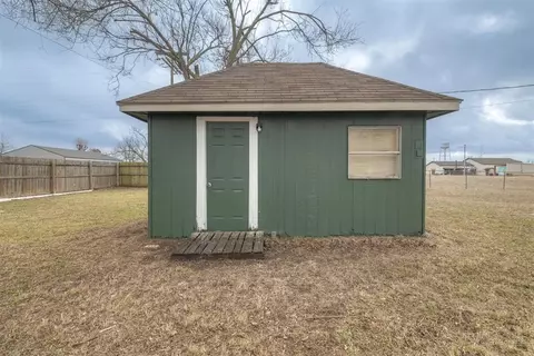 119 E Washington St, Crescent, OK 73028 photo 13