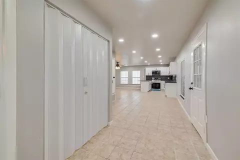 119 E Washington St, Crescent, OK 73028 photo 32