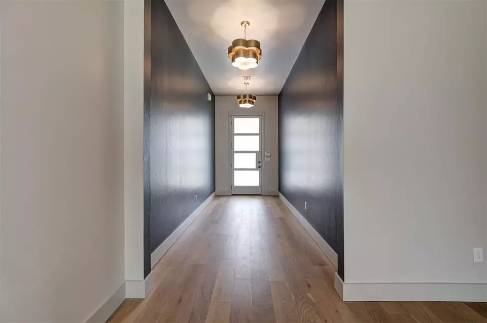 Entry Way - 3825 Stone Hill Ln, Edmond, OK 73034 photo 3 of 5