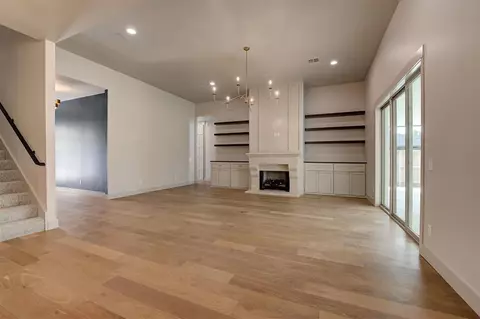 Living - 3825 Stone Hill Ln, Edmond, OK 73034 photo 1 of 2