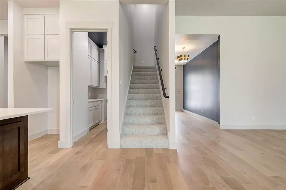 Entry Way - 3825 Stone Hill Ln, Edmond, OK 73034 photo 5 of 5