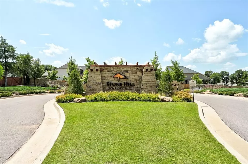 View/Area - 3825 Stone Hill Ln, Edmond, OK 73034 photo 1 of 1