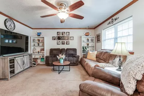 1841 Gale St, Moore, OK 73160 photo 4