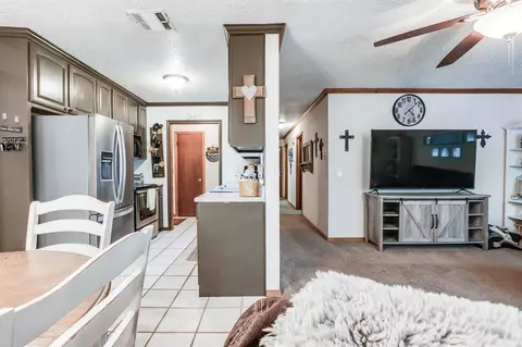 1841 Gale St, Moore, OK 73160 photo 6