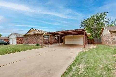 1841 Gale St, Moore, OK 73160