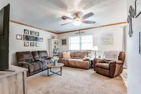 1841 Gale St, Moore, OK 73160 photo 3
