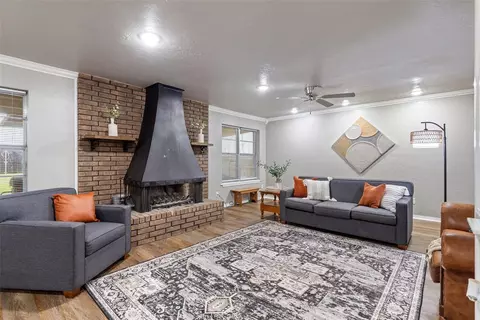1312 N Nail Pkwy, Moore, OK 73160