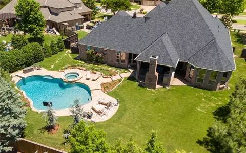4301 Frisco Bridge Blvd, Edmond, OK 73034