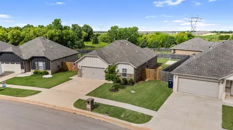 14341 Peach Tree Dr, Yukon, OK 73099