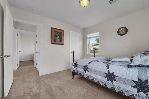 908 S Oak Ave, Erick, OK 73645 photo 13