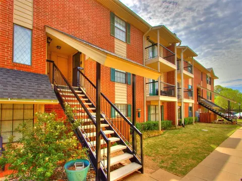 4400 Hemingway Dr #256, Oklahoma City, OK 73118