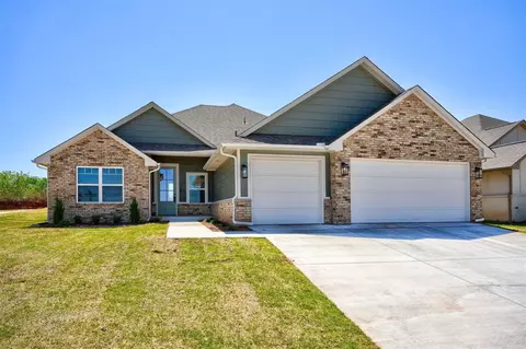 3030 Hollow Crest Ln, Norman, OK 73071
