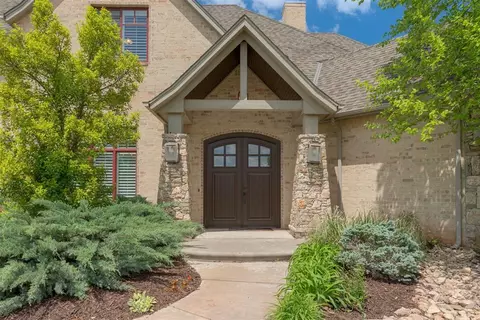 2501 La Belle Rue, Edmond, OK 73034