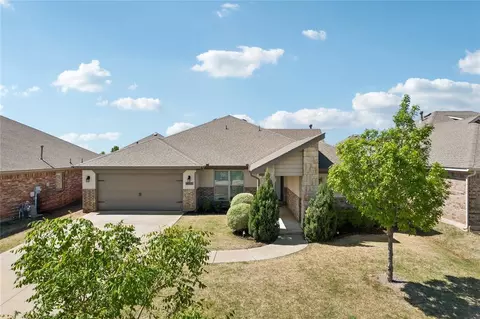 18709 Vivo Dr, Edmond, OK 73012