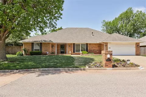 11809 Greenwick Dr, Oklahoma City, OK 73162