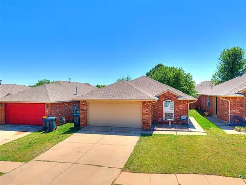 12324 SW 6th St, Yukon, OK 73099