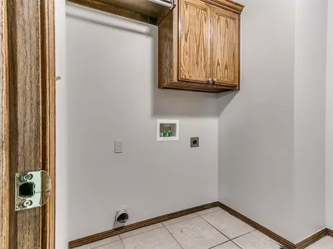623 N Richland Rd, Tuttle, OK 73089 photo 22