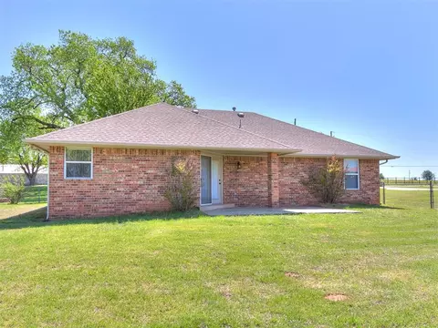 623 N Richland Rd, Tuttle, OK 73089 photo 25