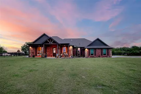 15740 230th St, Blanchard, OK 73010