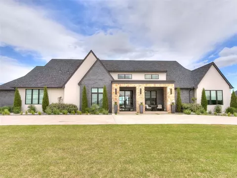 13515 NW 142nd St, Yukon, OK 73099