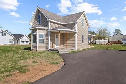 325 E 6th St, Hydro, OK 73048 photo 1