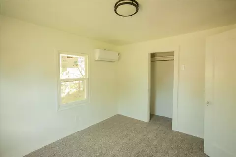 Bedroom - Undisclosed, Crescent, OK 73028 photo 1 of 3