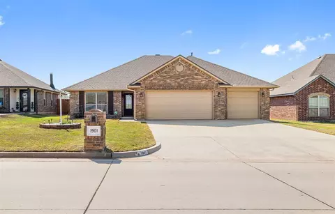 1901 Mill Creek Way, Choctaw, OK 73020