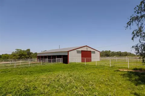 3025 Breckenridge Rd, Enid, OK 73701