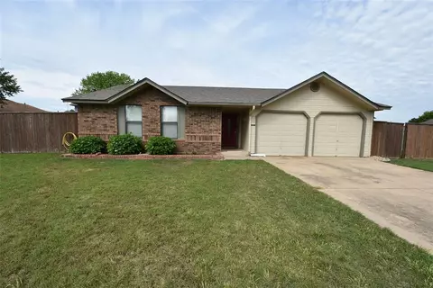 2004 Sierra St, Norman, OK 73071