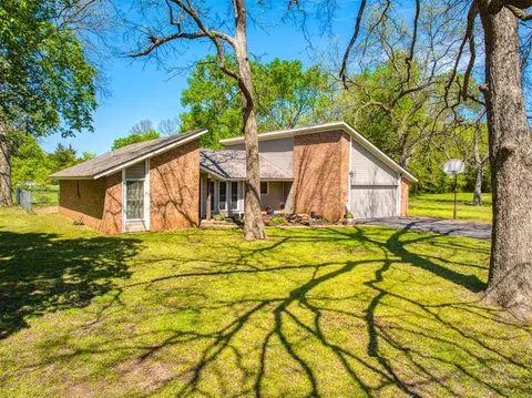 8 Pecan Rdg, Shawnee, OK 74804