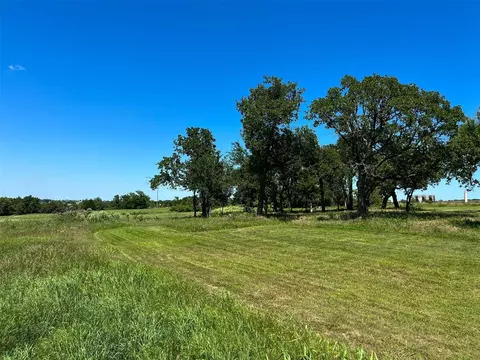 6340 Lake Breeze Dr, Guthrie, OK 73044