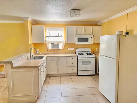 607 E Liveoak St, Altus, OK 73521 photo 14