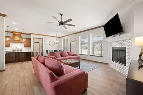 1019 Whispering Meadows Ln, Tuttle, OK 73089 photo 9