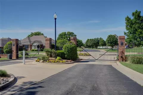 Undisclosed, Edmond, OK 73013 photo 39