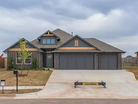 6224 Kinnick Dr, Edmond, OK 73034