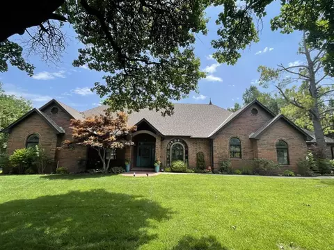1500 Manchester Ave, Edmond, OK 73034
