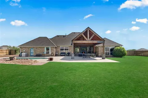 4679 Hillcrest Ln, Edmond, OK 73025