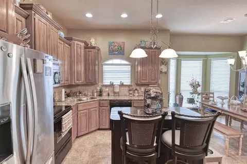 908 County Street 2932, Tuttle, OK 73089 photo 4
