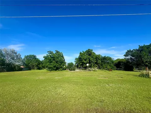 4101 S 16th St, Chickasha, OK 73018