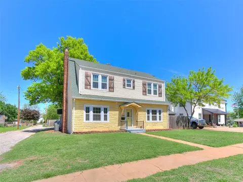 1016 E Noble Ave, Guthrie, OK 73044 photo 2